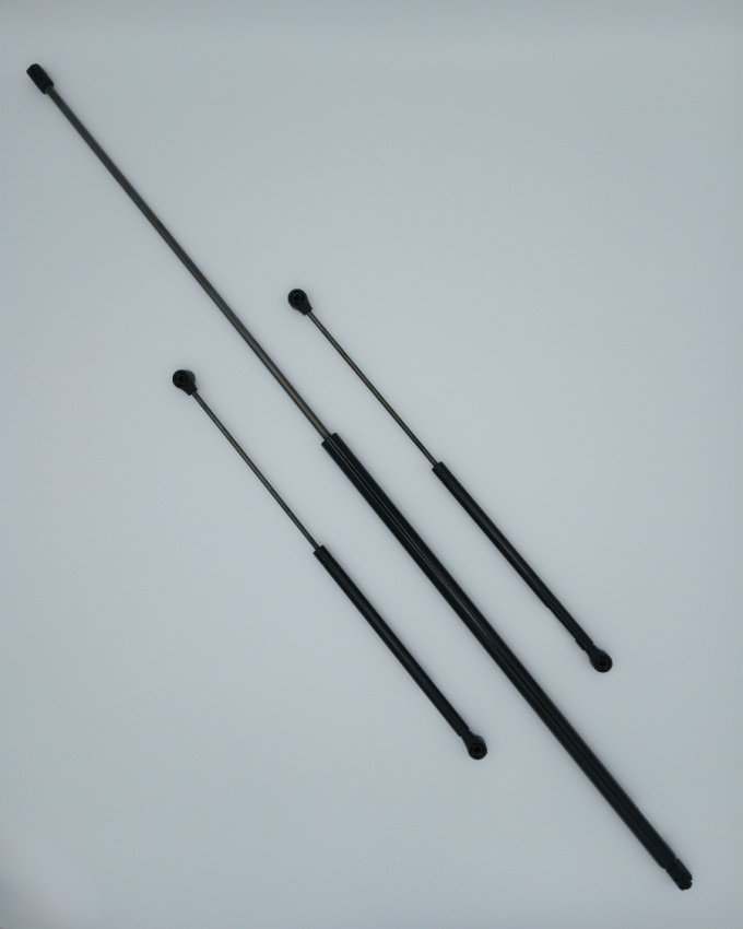 Gas strut with 60 – 27 – 13 kg force and smooth opening, ideal for demanding and heavy-duty applications.